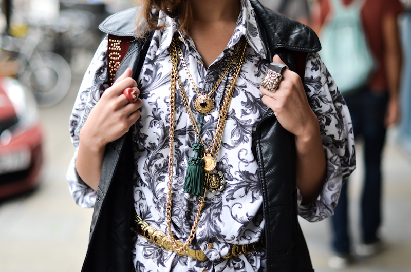 Modereporters-London-Londen-streetstyle-bricklane-Moschino-autumn-fashion-jewelry-vintage-1