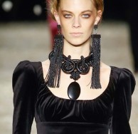 Τι κοσμήματα θα φορέσουμε φέτος; Οι πιο hot τάσεις της σεζόν