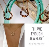 Είσαι το γούρι μας! Ανακάλυψε αμέτρητα chic φυλαχτά για να είναι η νέα χρονιά γεμάτη τύχη και θετική ενέργεια!